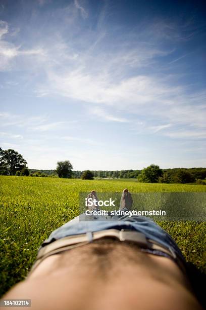 Foto de Retrato De Pernas e mais fotos de stock de Azul - Azul, Baixo - Posição, Beleza