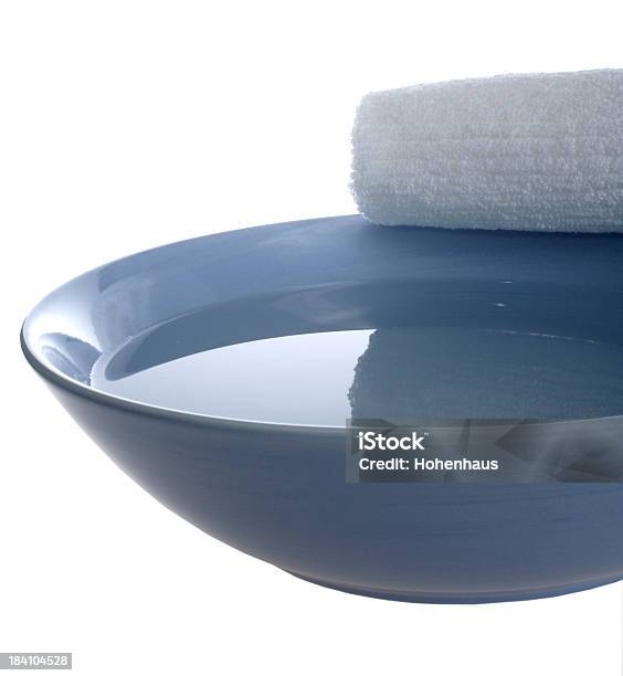 Foto de Blue Aromaterapia Bowl Classic e mais fotos de stock de Tigela - Louça - Tigela - Louça, Água, Material Têxtil