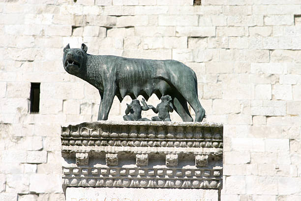 istock Statue of she-wolf feeding Romulus and Remus 184104795