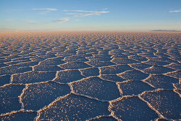 солончак уюни в боливии - salar стоковые фото и изображения