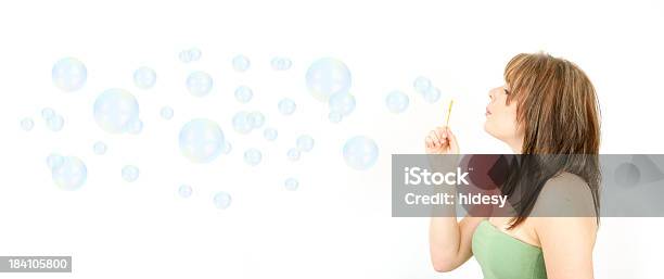 Limpieza De Burbujas Foto de stock y más banco de imágenes de Soplador de burbujas de jabón - Soplador de burbujas de jabón, Recortable, Fondo blanco