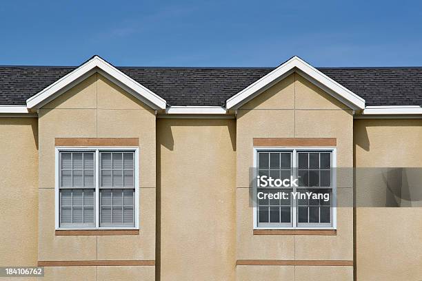 Foto de Apartamento Janela e mais fotos de stock de Aluguel de casa - Aluguel de casa, Apartamento, Azul