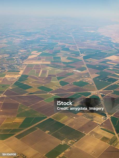 Foto de Paisagem Aérea De Poluição e mais fotos de stock de Califórnia - Califórnia, Fazenda, Vista Aérea