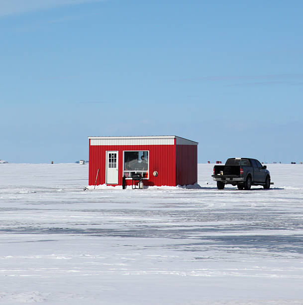 cabana de gelo - fishing hut imagens e fotografias de stock