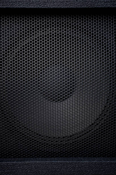 ilustraciones, imágenes clip art, dibujos animados e iconos de stock de altavoz negro sobre fondo blanco grille - backgrounds textured textured effect metal