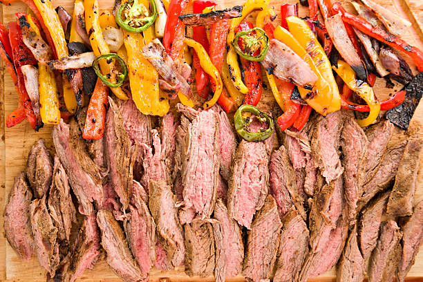 fajitas - skirt steak steak close up grilled fotografías e imágenes de stock