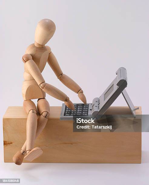 Arbeiten Dummy Stockfoto und mehr Bilder von Figur - Figur, Laptop, Akademisches Lernen