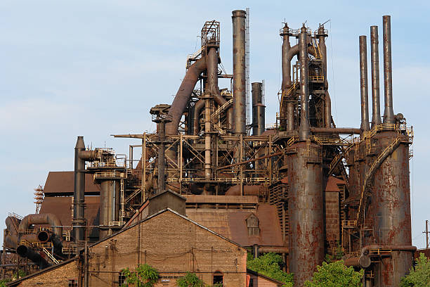 aço velho moinho na pensilvânia - steel mill - fotografias e filmes do acervo