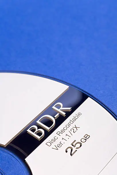 Macro shot of a Recordable Blu-ray Disc (BD-R) with a capacity of 25GB.