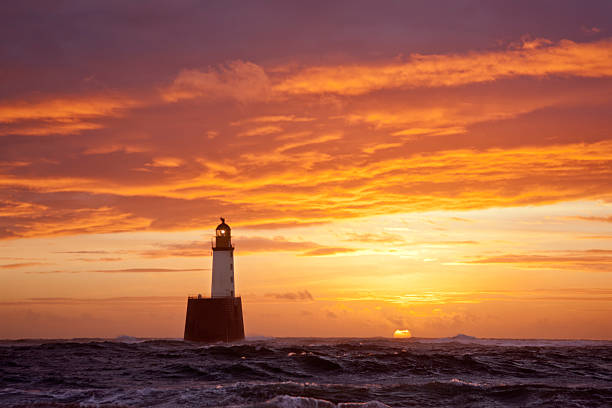 istock North Sea Lighthouse At Dawn 184108796