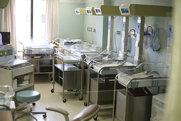 産科病棟 - maternity clinic ストックフォトと画像