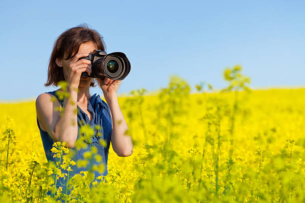 istock Girl photographs 184110630