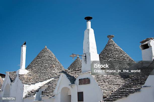 Trulli Alberobello Tetti In Italia - Fotografie stock e altre immagini di Smergo maggiore - Smergo maggiore, Alberobello, Architettura