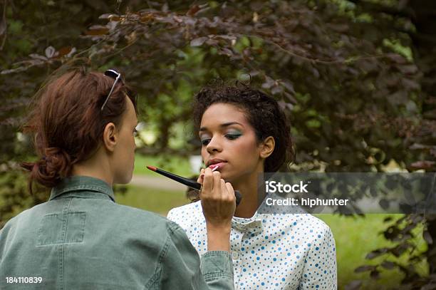 Makeupkünstler Im Set Stockfoto und mehr Bilder von Bühnenbild - Bühnenbild, Kind, Kinofilm