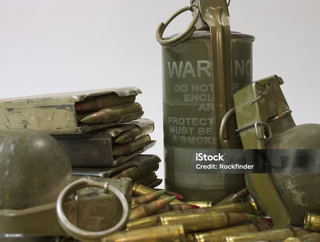 Herramientas de guerra - Foto de stock de Agresión libre de derechos