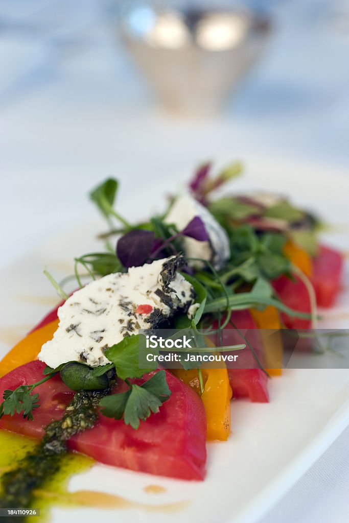 Tomate orgânico vermelho e amarelo Salada - Royalty-free Alface Foto de stock