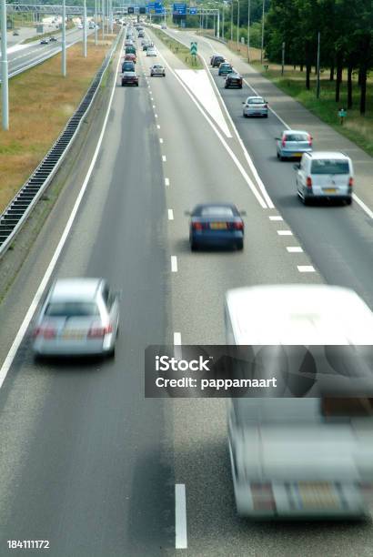 Autopista 2 Foto de stock y más banco de imágenes de Actividad de fin de semana - Actividad de fin de semana, Asfalto, Atestado