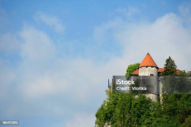 Castello Di Bled Slovenia - Fotografie stock e altre immagini di Alpi - Alpi, Antico - Condizione, Arancione