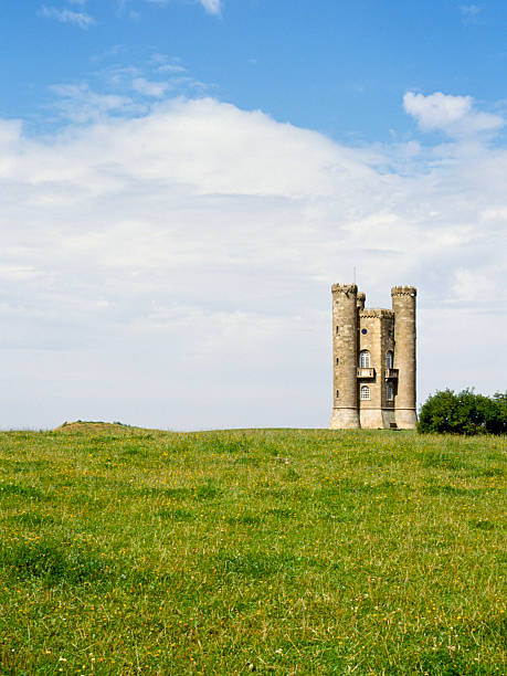 istock Broadway Tower in Cotswolds, Worcestershire 184111648