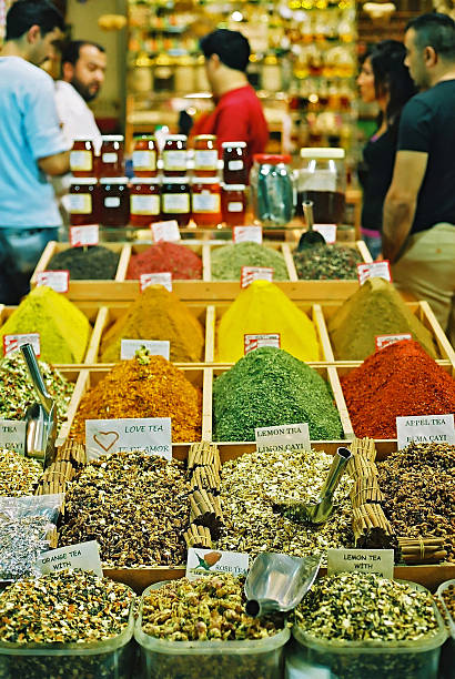 istock Oriental spices shop 184113566