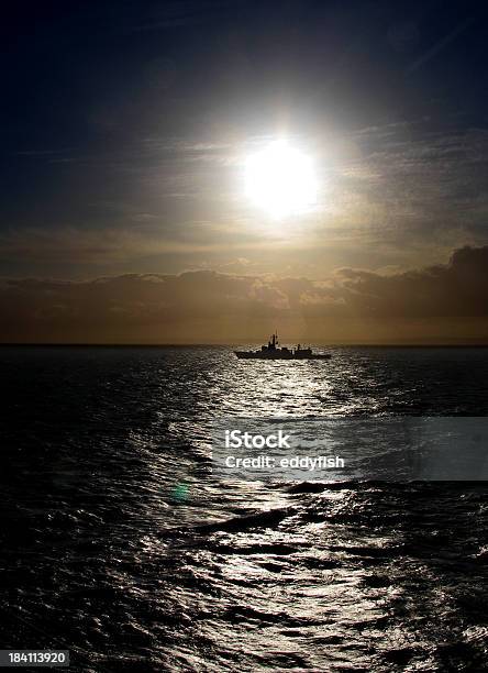 Fregata - zdjęcia stockowe i więcej obrazów Atak - Atak, Fotografika, Inwigilacja