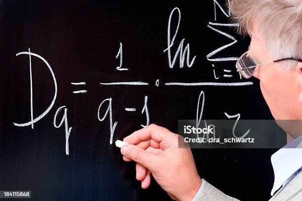 Mathematik Professor Stockfoto und mehr Bilder von Algebra - Algebra, Anzug, Arbeit und Beschäftigung