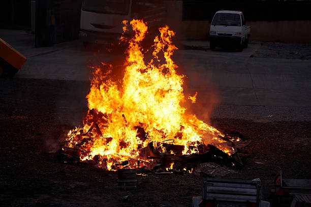 istock Bonfire out of control 184116275