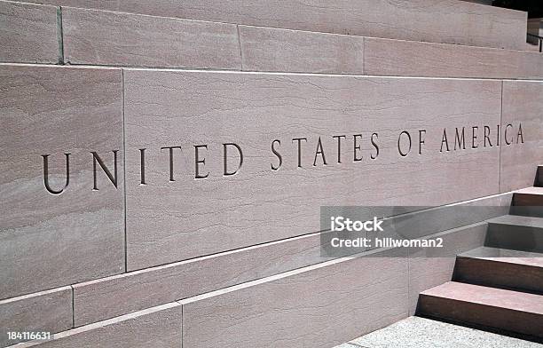 Vereinigte Staaten Von Amerika Stockfoto und mehr Bilder von Außenaufnahme von Gebäuden - Außenaufnahme von Gebäuden, Einheitlichkeit, Einzelwort