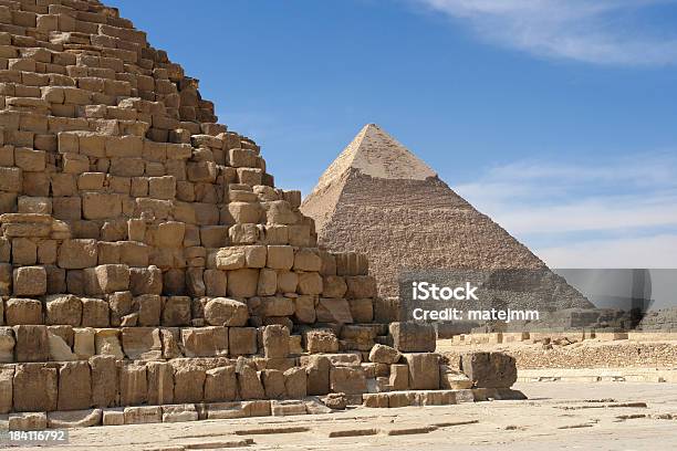 Due Piramidi - Fotografie stock e altre immagini di Altopiano - Altopiano, Amore a prima vista, Antica civiltà