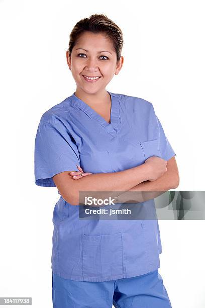 여성 간호사가 스크럽 간호사에 대한 스톡 사진 및 기타 이미지 - 간호사, 흰색 배경, 컷아웃