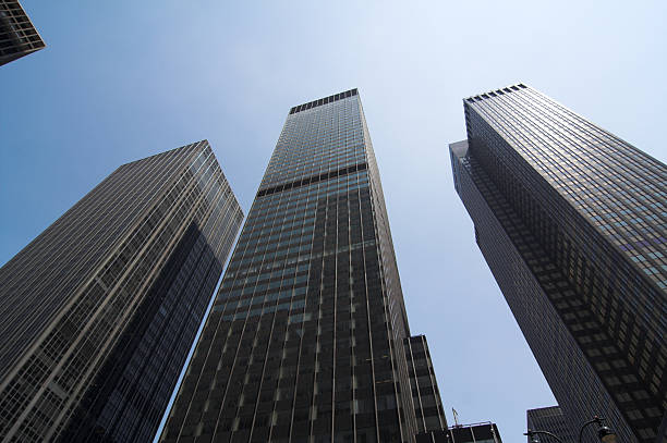 istock Banking and Finance Centers 184118455
