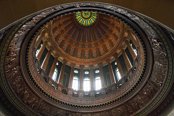 illinois state capitol innen - illinois state capitol building illinois state capitol springfield stock-fotos und bilder