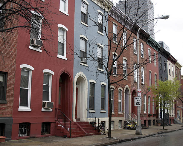 istock Row Houses in Central Philadelphia 184119083