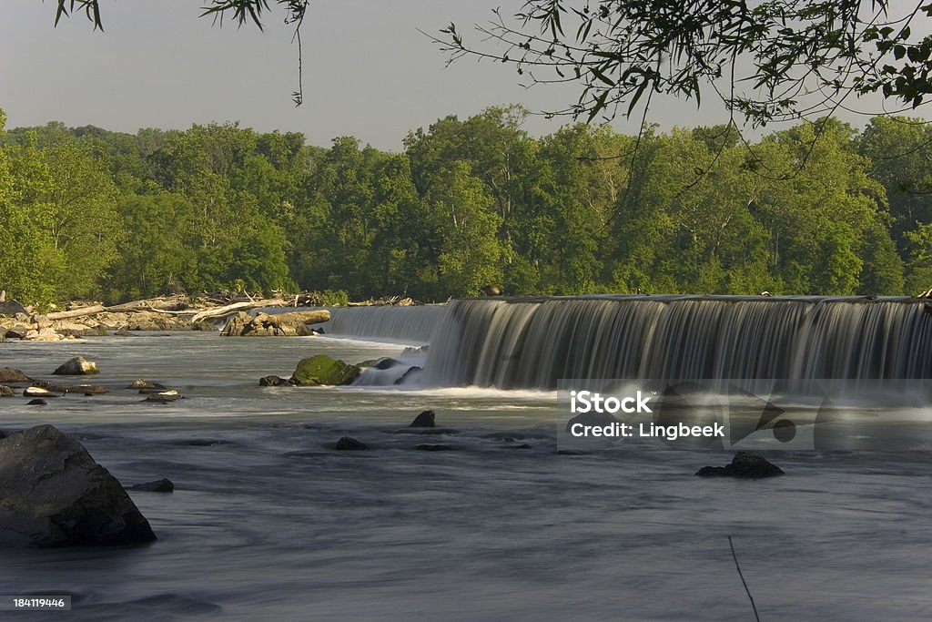 Dam e great falls do rio Potomac - Foto de stock de Ajardinado royalty-free