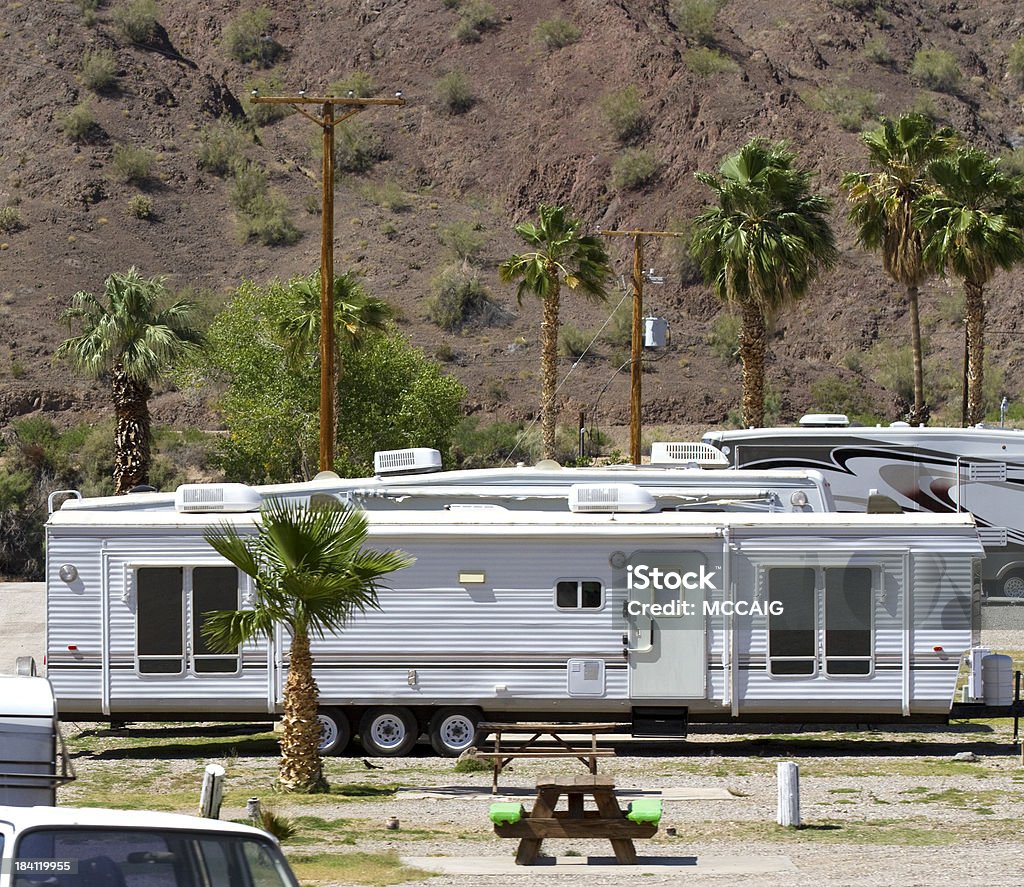 RV Park - Foto de stock de Autocaravana libre de derechos