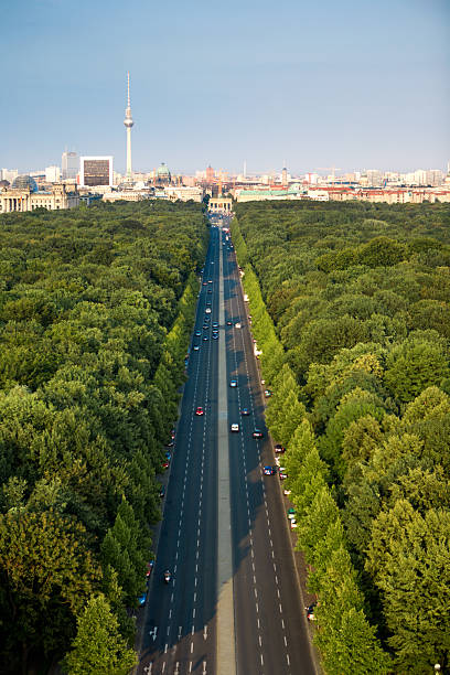 istock Berlin Landmarks and Cityscape 184122808