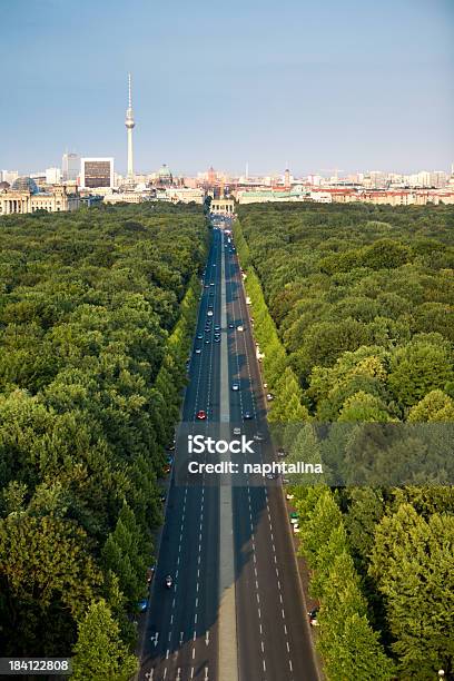 Referências E Vista Da Cidade De Berlim - Fotografias de stock e mais imagens de Tiergarten - Tiergarten, Grande, Acordar