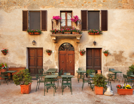 Restaurant tables in Italy