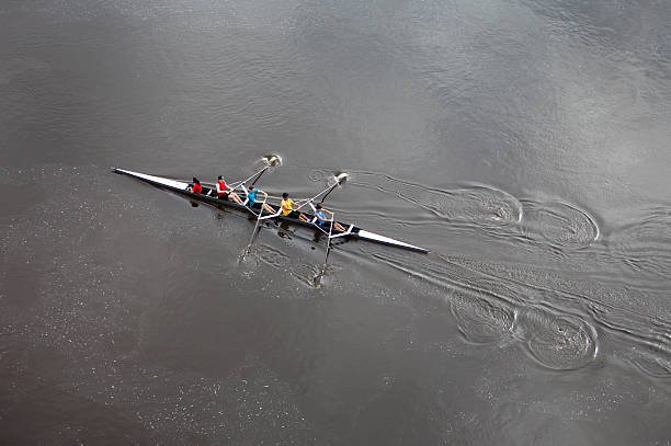 노젓는 - team sport rowboat sports team nautical vessel 뉴스 사진 이미지