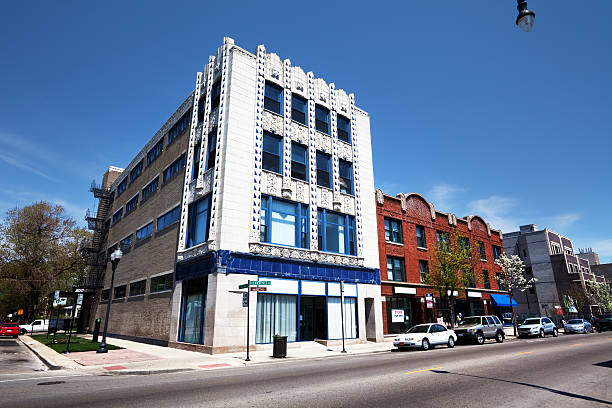 istock Landmark Art Moderne  Building in Albany Park, Chicago 184131083