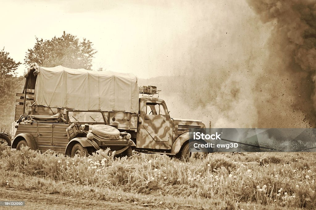 WW II militar de veículos de transporte no Campo de Batalha - Royalty-free Alemanha Foto de stock