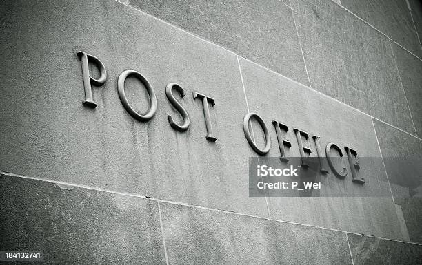 Foto de Correio Office e mais fotos de stock de Serviço postal dos Estados Unidos - Serviço postal dos Estados Unidos, Correio - Correspondência, Correio - Edifício público