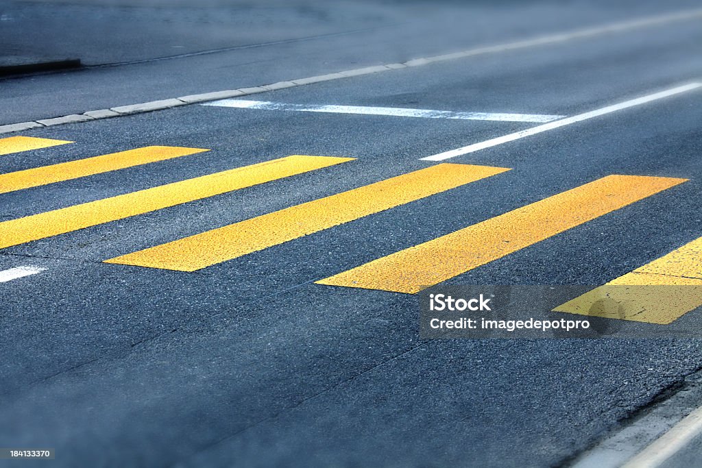 Zona de peatones - Foto de stock de Línea recta libre de derechos