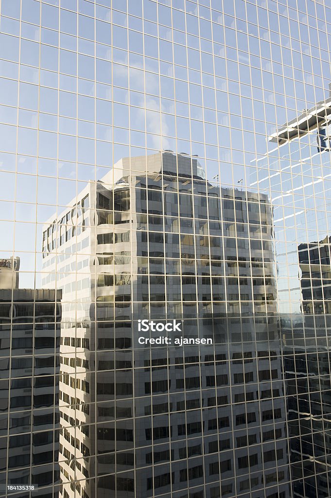 Reflexões em um moderno Edifício do centro da cidade de Calgary - Royalty-free Abstrato Foto de stock