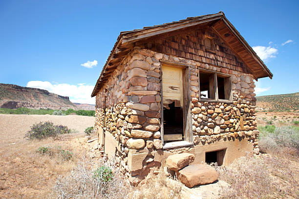 istock Abandoned Stone House In The Desert Southwest US 184135473
