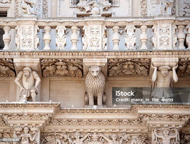 Photo libre de droit de Entablement La Basilique Di Santa Croce Lecce Italie banque d'images et plus d'images libres de droit de Basilique