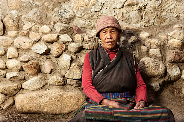 istock Tibetan woman 184136015