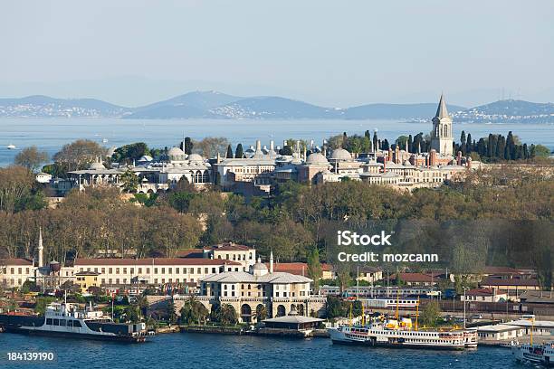 Foto de Palácio Topkapi e mais fotos de stock de Arquitetura - Arquitetura, Barco de passageiros, Bósforo