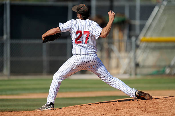 lanciatore di baseball - pitcher di baseball foto e immagini stock