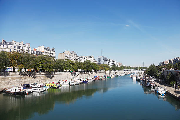 istock Marina, Paris-Arsenal 184141713